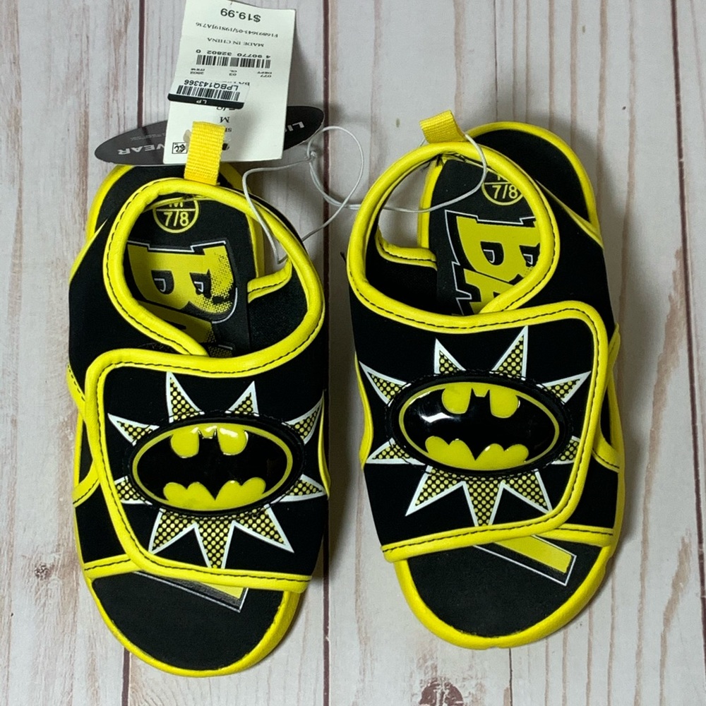 🌟 Light Up 🌟Batman Toddler Sandals